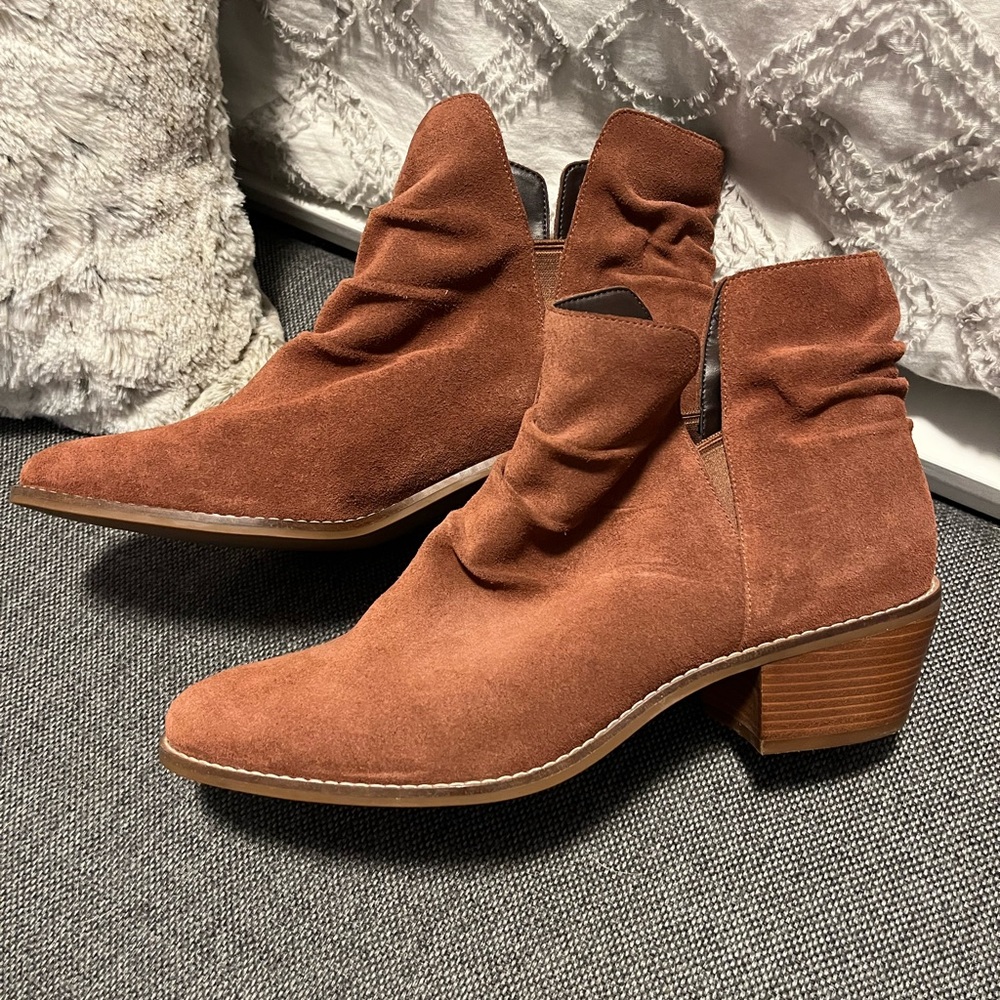COLE HAAN ankle boot